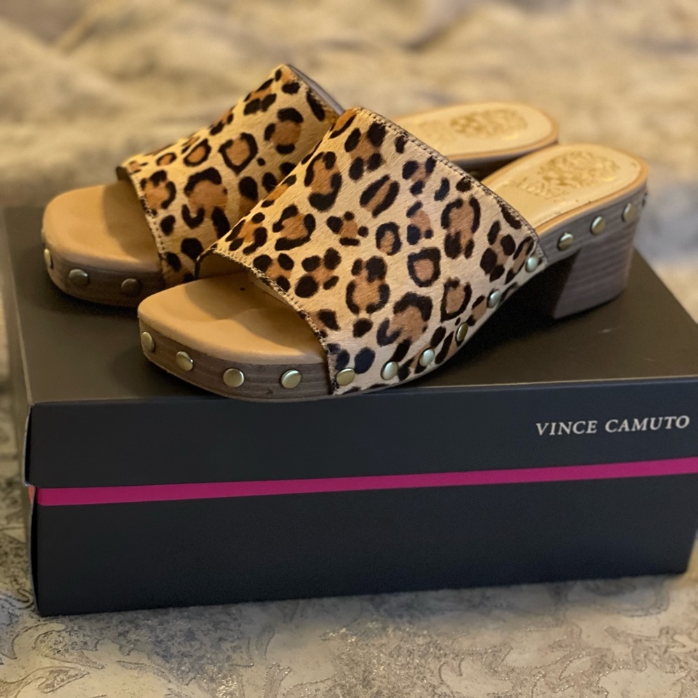 Vince Camuto Leopard print Mules